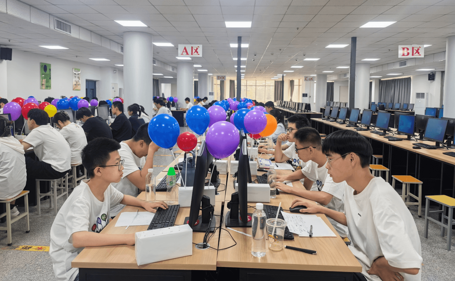 新闻 SDUTACM第十七届校赛圆满结束